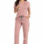 V-Neck Flare Pant Model Pink